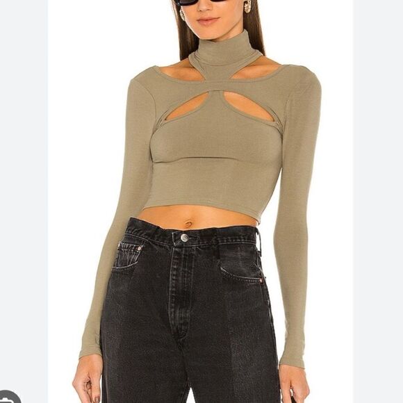 H:ours Alyson cut out top in Green S. SOLD OUT - Picture 1 of 6